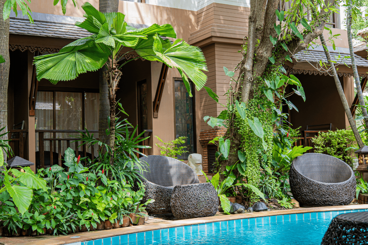 Tropical Garden | Relaxing Green Space at Quality Beach Resorts and Spa Patong